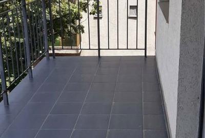 Apartament cu 3 camere decomandat în Nufărul - 7