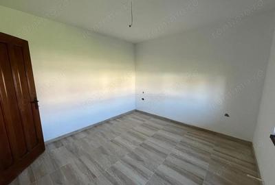 Caransebes, Casa 7 Camere + Teren 600 Mp., Zona Pipirig - 16