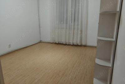 Apartament cu 3 camere decomandat în Central - 1