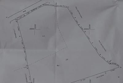Teren de 4200 mp, în Central - 5
