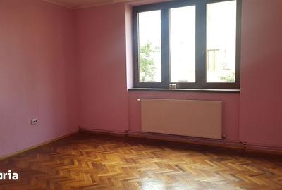 Spațiu comercial, de 110 mp, în Central