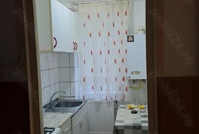 Vand apartament decomandat 2 camere, str. Minerului - 3