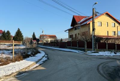 Teren intravilan de 814 mp, în Bucium - 4