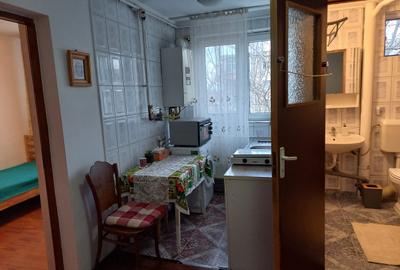 Apartament semidecomandat în Baicului