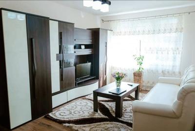 Apartament cu 2 camere semidecomandat în Micro 1 - 1