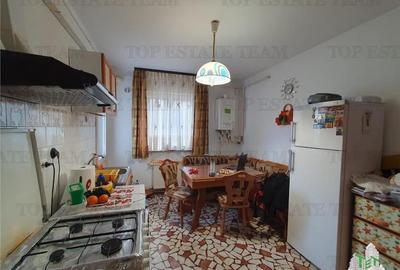 Investitie ultracentral  apartament 4 camere garaj boxa si curte Constanta - 7