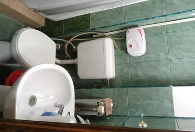 Garsonieră decomandată în Romană - 4