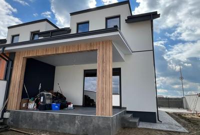 Duplex cu 4 camere cu Canalizare în Moșnița Nouă - 11