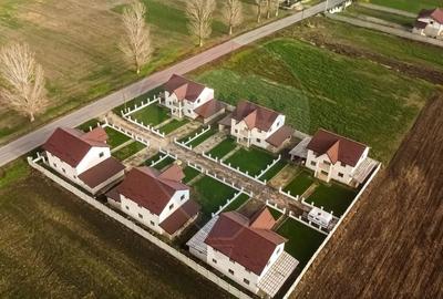 Casă individuală cu 4 camere cu Teren 400 Mp în Dumbrava - 1