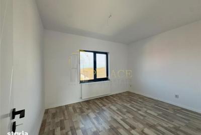 Casă cu 4 camere decomandat cu Teren 440 Mp în Miroslava - 2