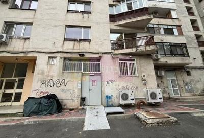 Inchiriere spatiu comercial in zona Unirii-Nerva Traian stradal Inchiriere spatiu comercial in zona Unirii-Nerva Traian stradal - 4