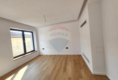 Casă cu 6 camere cu Teren 600 Mp în Aviației - 15