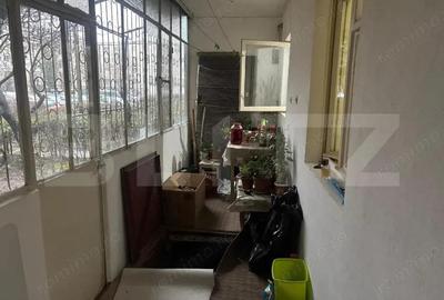 Apartament cu 3 camere decomandat în 9 Mai - 7