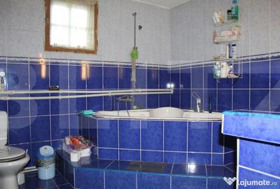 Casă cu 7 camere cu Teren 1580 Mp în Central - 5