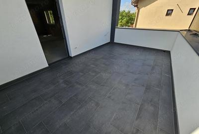 Casă cu 4 camere cu Teren 210 Mp în Șagului
