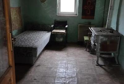 Casă cu 3 camere în Central - 2