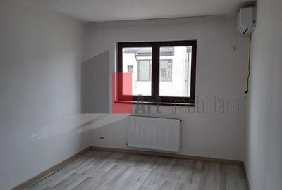 Apartament cu 3 camere decomandat în Metalurgiei - 3