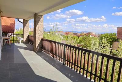 Casă cu 6 camere cu Teren 302 Mp în Semicentral - 4