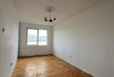 Apartament cu 2 camere in spate la Stadion, et 3 - 1