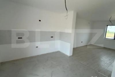Casă cu 4 camere cu Teren 532 Mp în Remetea Mare