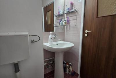 Apartament 3 camere, Nord Complexul Mare, etaj 1 - 2