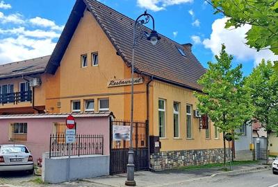 Restaurantul Intim Rasnov o locatie superba. VANZARE sau INCHIRIERE. - 1