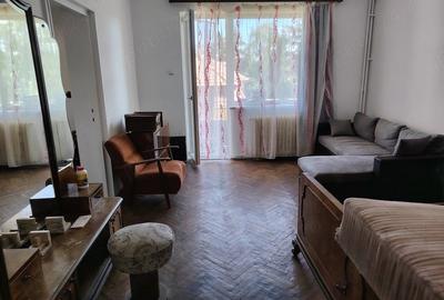 Apartament cu 3 camere decomandat în Grigorescu - 1