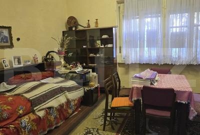 Casa de vanzare, 6 camere, 137 mp, teren 579 mp, zona semicentrala - 2