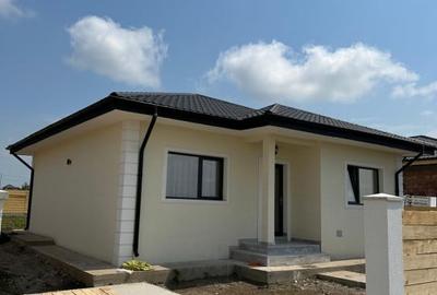 Casa cu 4 camere , Valea Ursului-Vorovesti , pozitie buna Casa cu 4 camere , Valea Ursului-Vorovesti , pozitie buna - 2