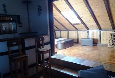 Apartament cu 2 camere semidecomandat în Răcădău