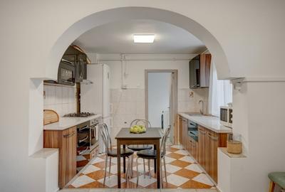 Casa interbelica cu farmec, in apropiere de Mall Vitan - 11