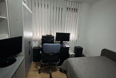 Apartament cu 3 camere semidecomandat în Central - 4