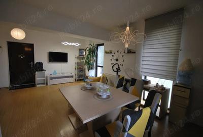 Apartament cu 2 camere semidecomandat în Berceni