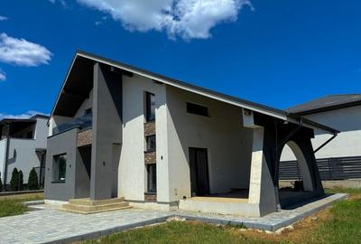 Vila de vanzare cu design deosebit in cartierul Bucium - 27