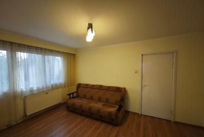 Apartament 3 camere, et. 1, zona Garii - 8