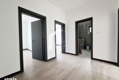 Casă cu 5 camere cu Teren 308.5 Mp în Albert - 12