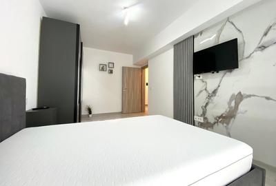 Apartament cu 3 camere decomandat, mobilat în Tractorul - 10