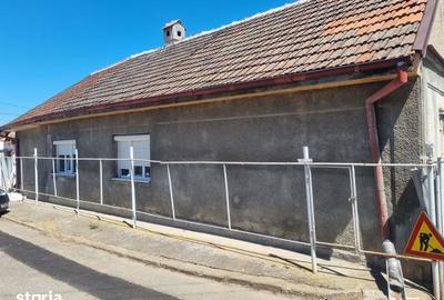 Casă cu 3 camere cu Teren 259 Mp în Central - 10