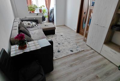 Apartament cu 2 camere semidecomandat în Craiovița Nouă - 3