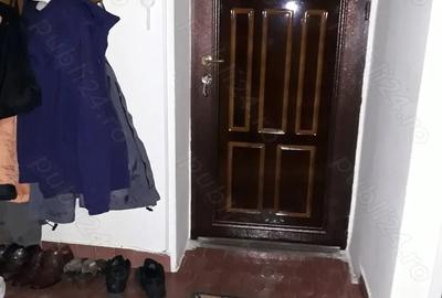 Vand apartament,2 camere,complet mobilat,ultraceral,in unul din cele mai frumoase blocuri din Deva - 1