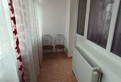 Apartament cu 2 camere decomandat în 9 Mai - 4