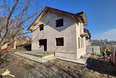 Casă cu 4 camere în Valea Adâncă - 7