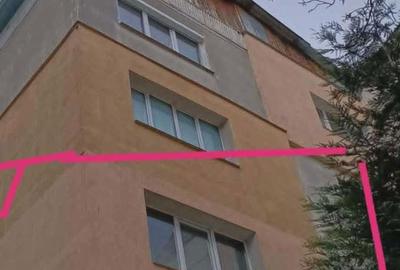 Apartament cu 3 camere semidecomandat în Central - 2