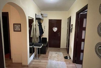Apartament cu 3 camere decomandat în Vitan - 6