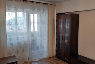Apartament cu 2 camere semidecomandat, mobilat în Pantelimon