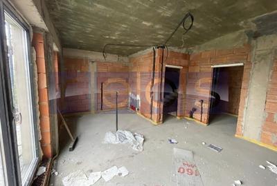 Duplex cu 4 camere cu Canalizare în Străulești - 10