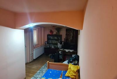 Casă cu 6 camere cu Teren 645 Mp în Nord - 10