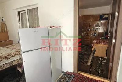 Casă cu 2 camere cu Teren 688 Mp în Caracal - 4