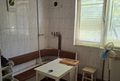Proprietar,apartament 3 cam Vila(nr.31),Pajura,str.Presei,renovat,et.2 - 3