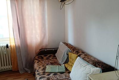 Garsonieră decomandată în Nicolina - 1